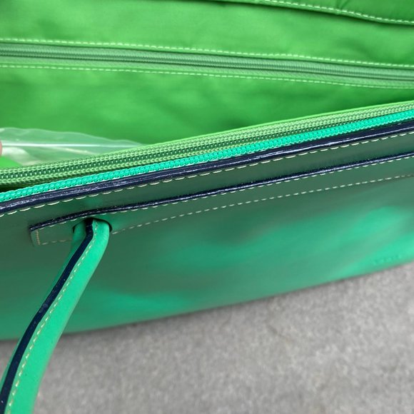 Lodis Beautiful Grass Green Tote, NEW,  three inside compartments - Picture 4 of 7